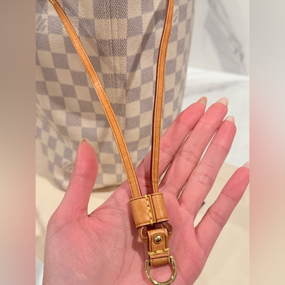 Louis Vuitton Neverfull Mm - Picture 6 of 16